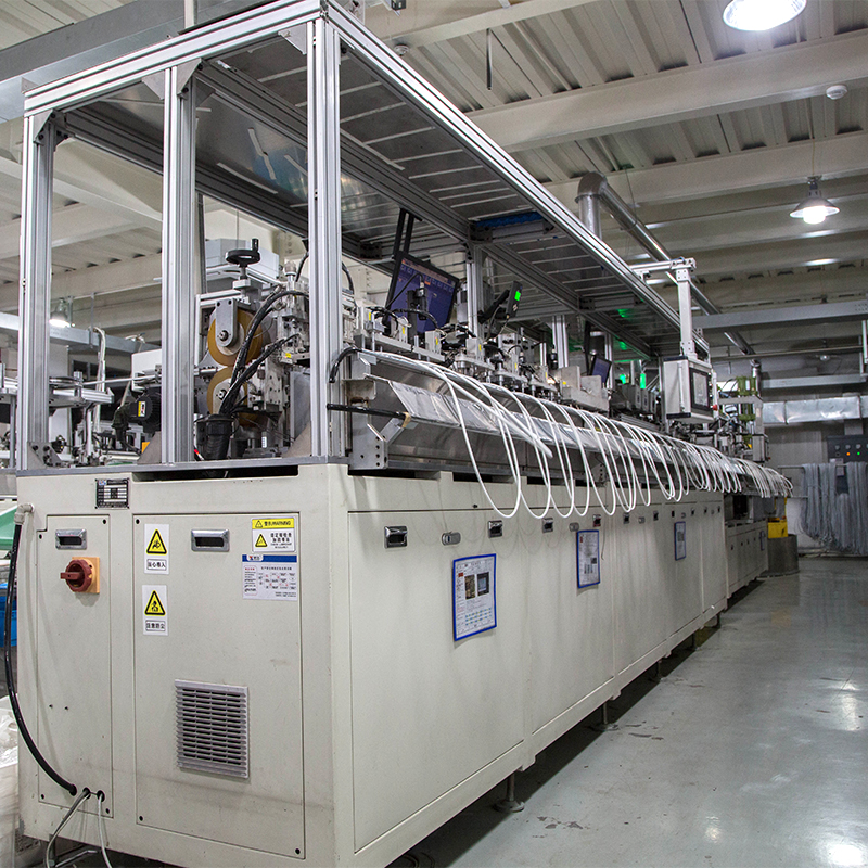 Europese standaard automatische productielijn met drie pluggen